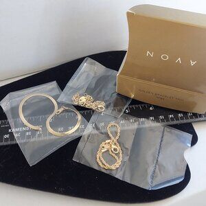 Vintage Avon Golden Bracelet trio Large